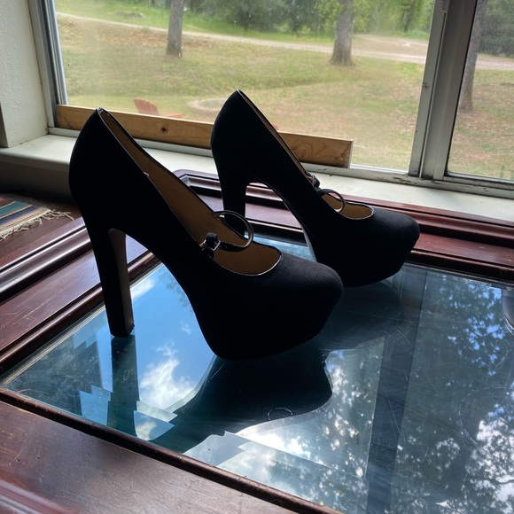 Elle Black Suede Heels - Picture 3 of 8